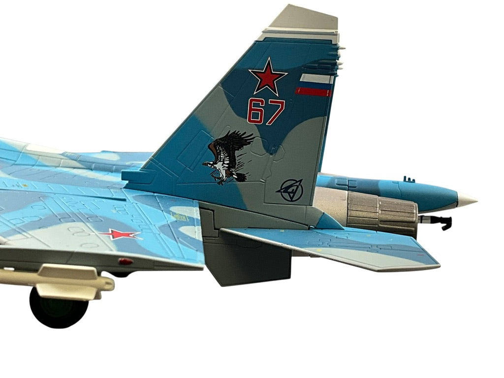 1/72 HobbyMaster (HA6401) Sukhoi SU33 Flanker-D (Red 67) 1st Aviation Squadron, 279th Shipborne Fighter Aviation Regiment, Russian Navy, Feb 2014 (Limited Edition)