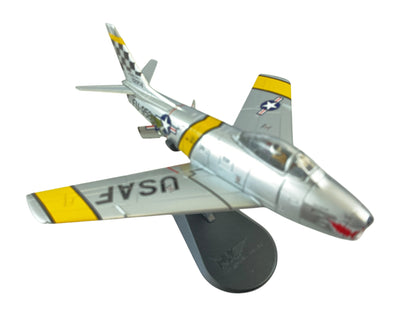 1/200 HobbyMaster (HA4313) North American F86F Sabre (FU958) "the Paper Tiger" flown by Captain Harold E. Fischer (10 Kills) 39th FS, U.S.A.F. Suwon AB, South Korea 1953 (limited Edition of Only 600)