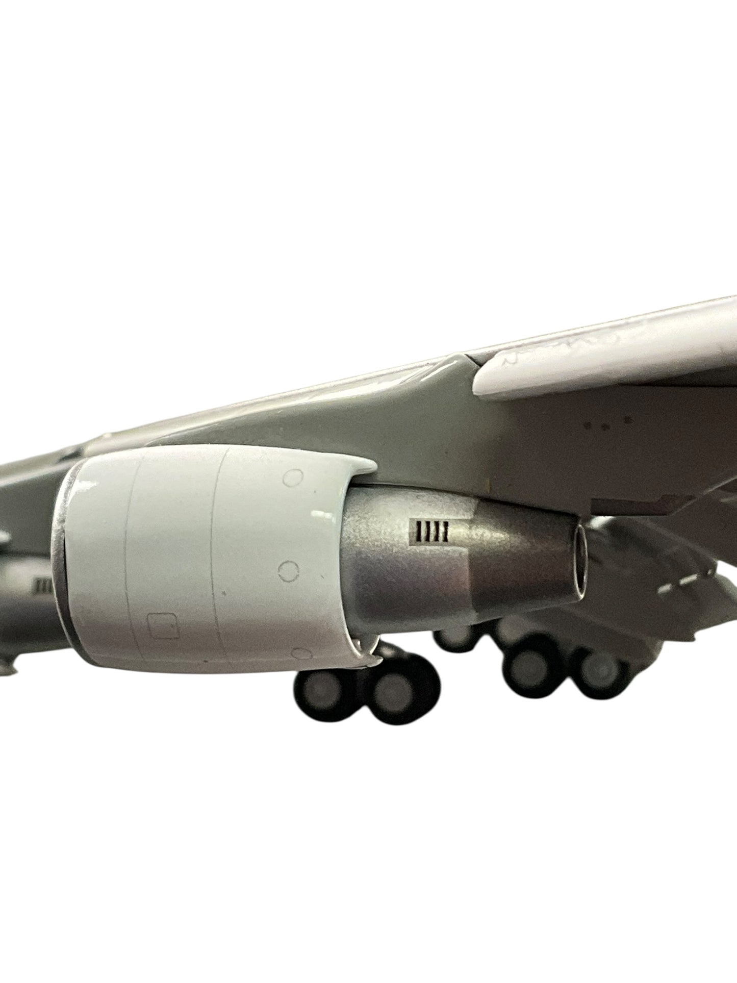 1/200 J C Wings (LH2166A) Boeing B747-400LCF Dreamlifter (N747BC) Flaps Down "Green Zinc Chromate Primer Livery" The Boeing Company (Limited Edition)
