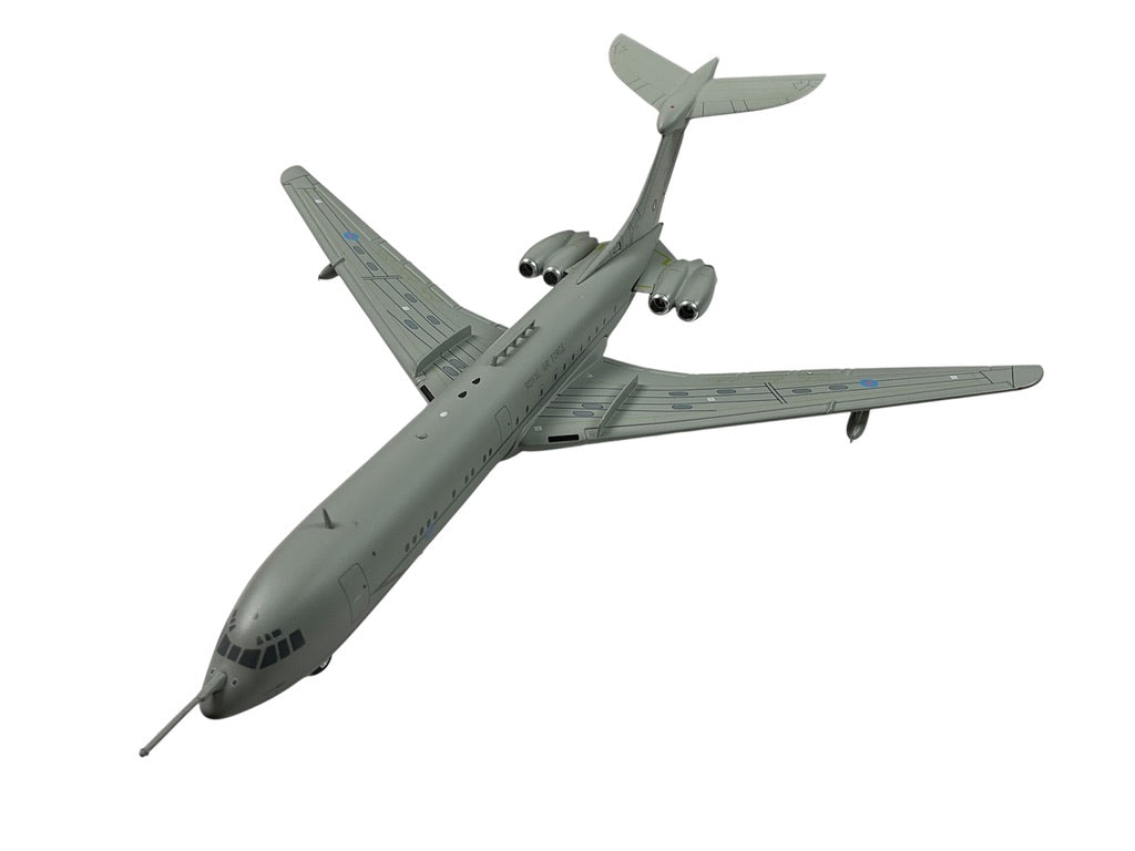 1/200 1st Choice200 (FC-VC1001) Vickers VC10-K2 (ZA144) Lo-Vis Grey Camo 101 Sqdn R.A.F. (Limited Edition) 2008 Release