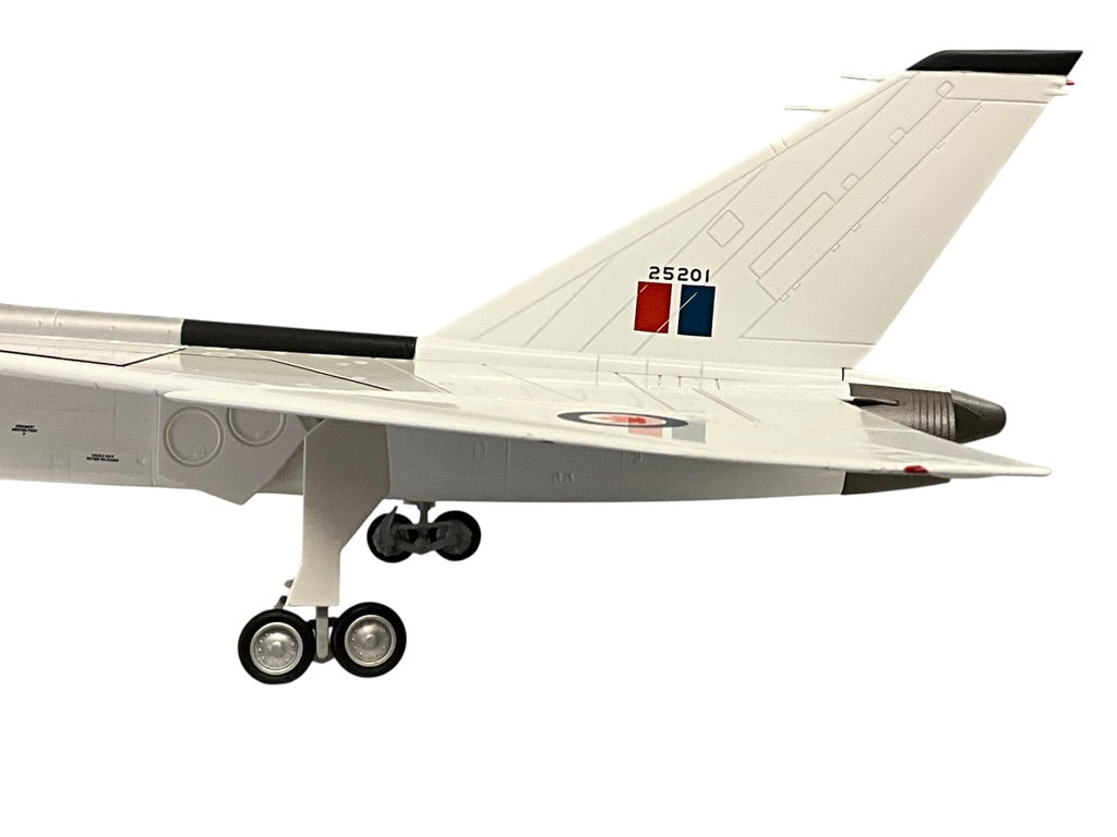 1/72 (HobbyMaster) Canadian Warplane Heritage Museum (CWH003) Avro (Canada) CF105 Arrow (25201) RL201 First Flight by Jan ZURAKOWSKI Mar-25, 1958 (Limited Edition of 3500)