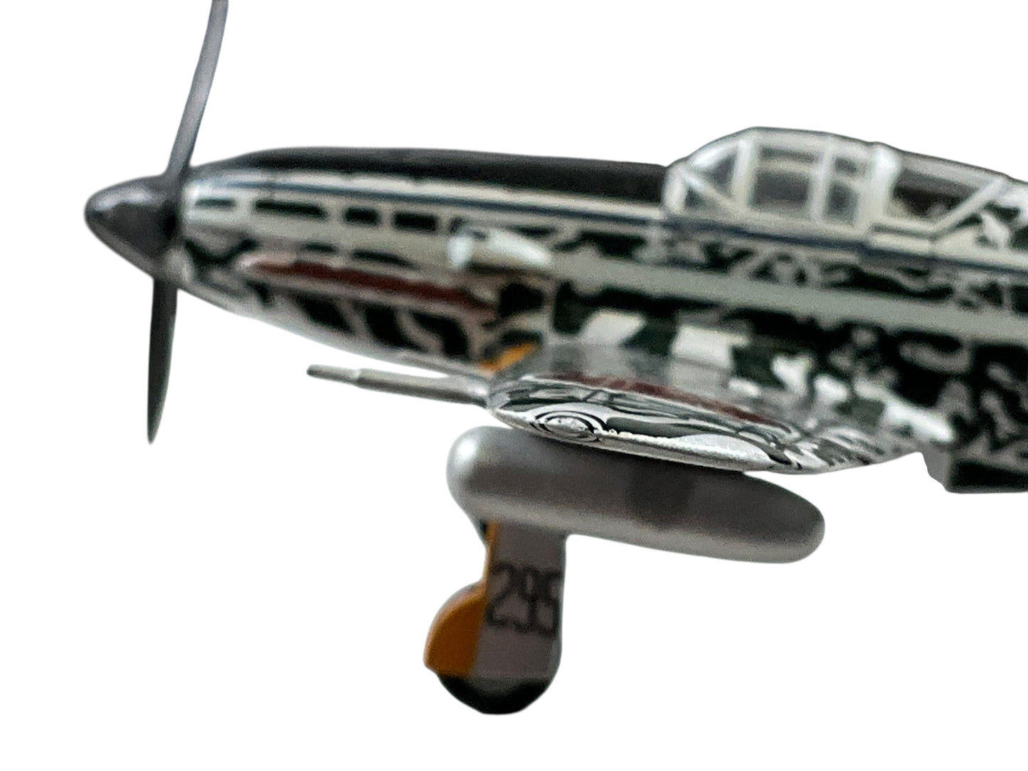 1/72 IXO Models (DDIJ00019) Kawasaki KI61 Hien/Tony (295) flown by Captain Kobayashi Teruhiko (5 Kills), Aluminum & Black Splinter Pattern Camo, 244th Squadron (Fighter Regiment), Imperial Japanese Army Air Force 1945 (Limited Edition)