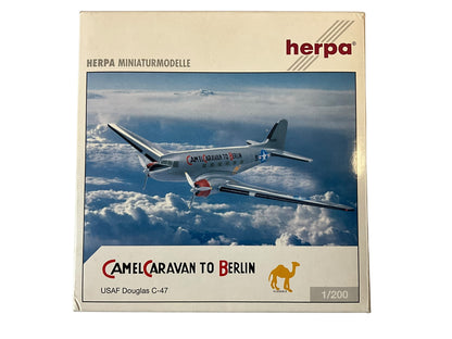 1/200 Herpa (550765) Douglas C47 (DC3) Dakota (2934087) Camel Caravan to Berlin U.S.A.F. (Limited Edition)