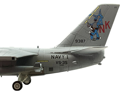 1/72 HobbyMaster (HA4905) Lockheed S3B Viking (NK700) NAVY-1 "George BUSH Victory over Iraq Speech" aboard U.S.S. Abraham Lincoln, May-01 2003, VS35 U.S. Navy (Limited Edition) 2016 Release