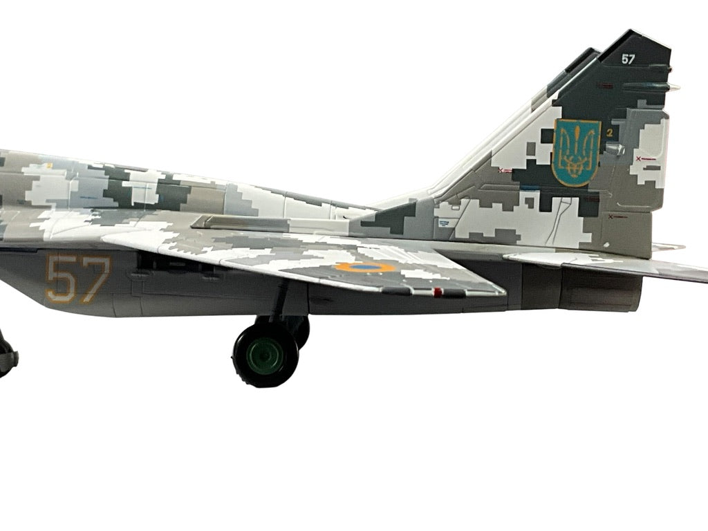 1/72 Hobbymaster (HA6518) Mikoyan MiG29 (9-13) Fulcrum-C (No.57) Winter Digital Camoflage Ukraine Air Force (Limited Edition)