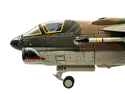 1/72 Century Wings (686250) Vought Corsair II A7D (MB71-0354) 1972 Korat R.T.A.F.B. Thailand 353rd TFS 354th TFW U.S.A.F. (Limited Edition of 1500)