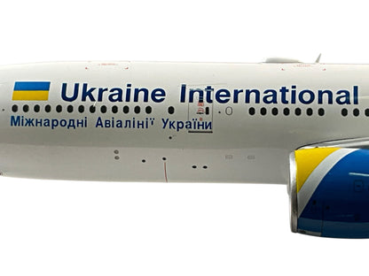 1/200 JC Wings (LH2AUI120) Boeing B777-200ER (UR-GOA) Ukraine International Airlines (Limited Edition) 2018 Release