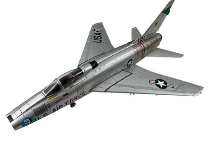 1/72 HobbyMaster (HA2101) North American F100D Super Sabre (053604) flown by Lt.Col. Harold E. Comstock July 1966 Bien Hoa AB, South Vietnam 481st TFS 27th TFW, U.S.A.F. (Limited Edition of 2500)