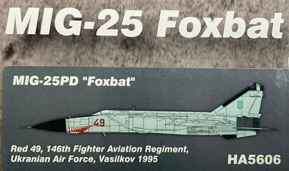 1/72 Hobbymaster (HA5606) Mikoyan MiG25PD Foxbat (Red 49) Vaislkov 1995, 146th Fighter Regiment, Ukraine Air Force (Limited Edition)