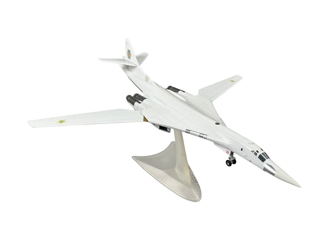 1/200 Herpa (570824) Tupolev Tu160 Blackjack (Red 10) Prylukt AB, 184 GvTBAP Ukraine Air Force (Limited Edition)
