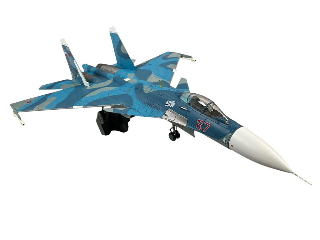 1/72 HobbyMaster (HA6401) Sukhoi SU33 Flanker-D (Red 67) 1st Aviation Squadron, 279th Shipborne Fighter Aviation Regiment, Russian Navy, Feb 2014 (Limited Edition)