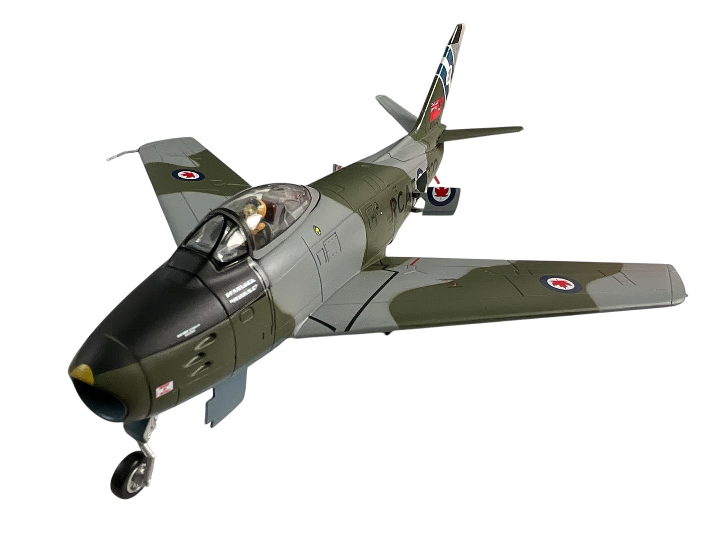 1/72 Hobbymaster (HA4326) North American F86E Sabre (Canadair CL13 Mk.6) [234622] 430 "Silver Falcon" Sqdn R.C.A.F. 1950's (Limited Edition)