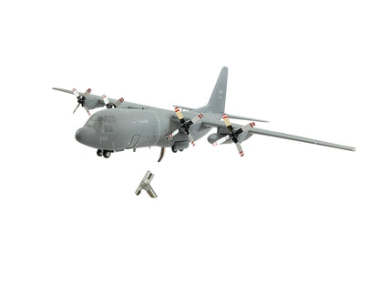 1/200 Gemini200 (G2CAF1284) Lockheed C130H Hercules (130333) Lo-Vis Grey Livery, 424 "Tiger" S.A.R. Sqdn, 8 Wing, R.C.A.F. April 2011 (Limited Edition) 2024 Release