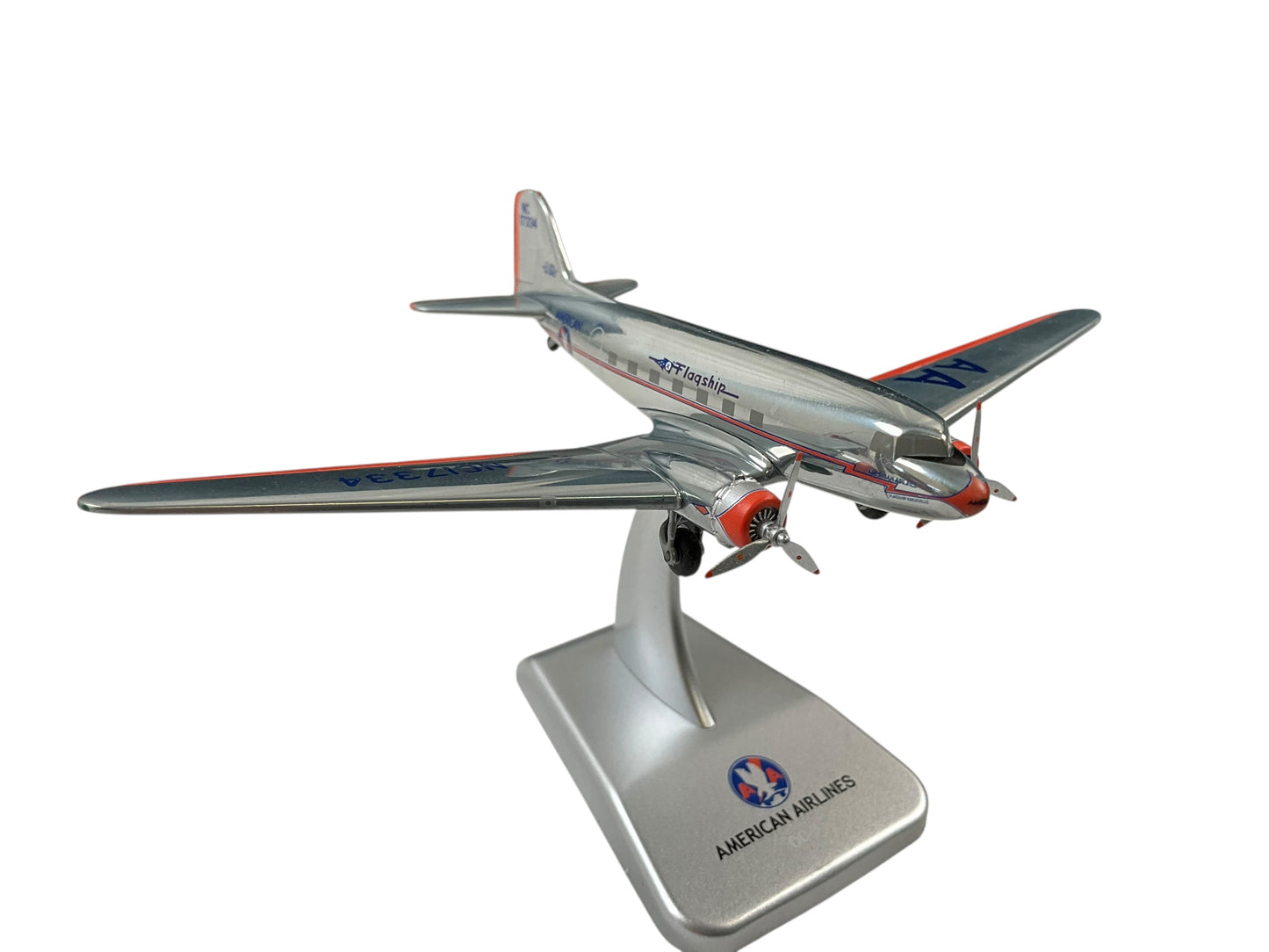 1/200 Hogan (9659) Douglas DC3 (NC17334) American Airlines (limited Edition)