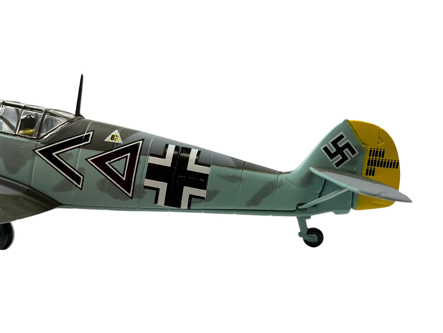 1/72 Corgi (49201) Messerschmitt Bf109E flown by Hauptmann Hans "Vati" von Hahn JG3 "Udet" Drittes Reich Luftwaffe (Limited Edition) 2000 Release