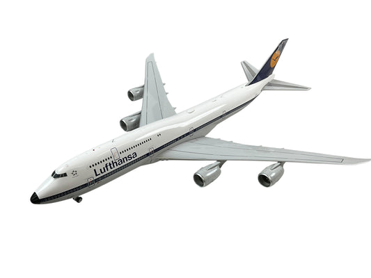 1/200 SQ Wings (L2056) Boeing B747-8i (D-ABYT) *Koln* "DLH Retro 1970 5th Livery" Lufthansa (Limited Edition)