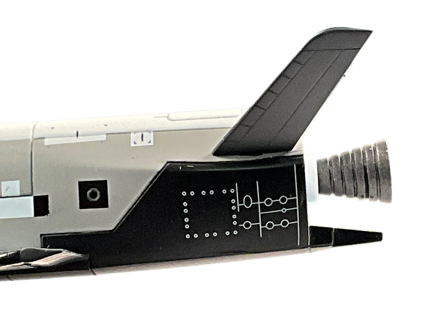 1/72 Dragon Wings (50377-03) Boeing X-37B Orbital Test Vehicle (OTV) Vandenberg AFB 03-12-2010 N.A.S.A./U.S.A.F. (Limited Edition)