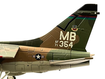 1/72 Century Wings (686250) Vought Corsair II A7D (MB71-0354) 1972 Korat R.T.A.F.B. Thailand 353rd TFS 354th TFW U.S.A.F. (Limited Edition of 1500)