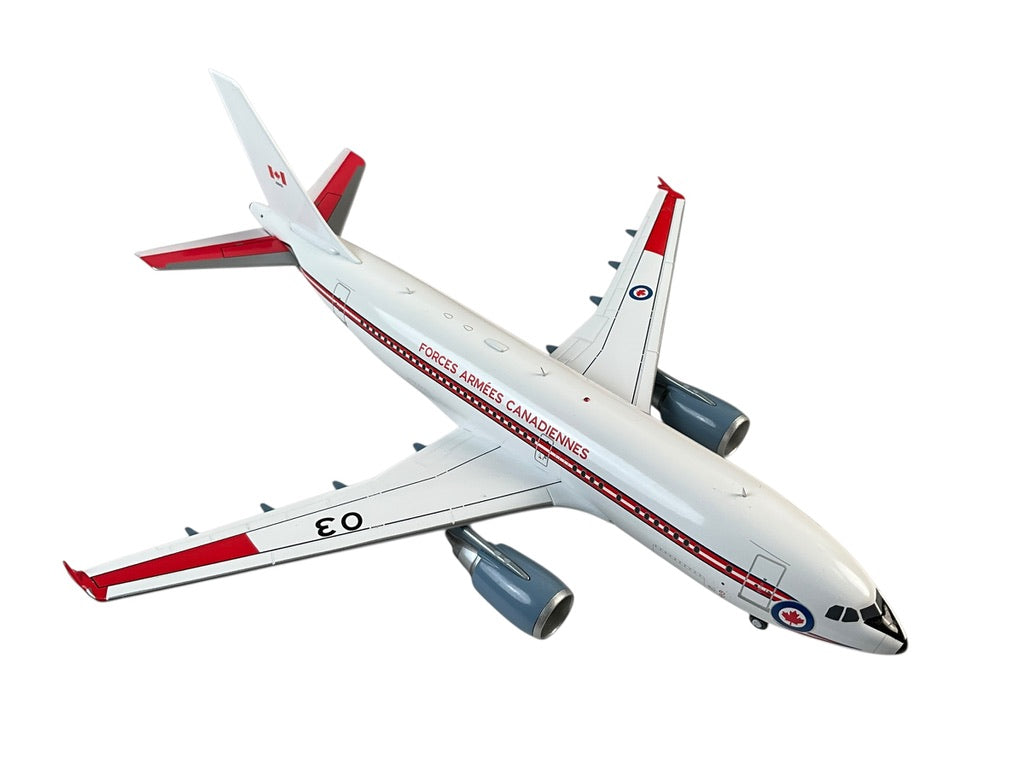 1/200 Gemini200 (G2CAF862) Airbus (A310-304) CC150 Polaris (150003) Hi-Vis White with Modified Lightning Bolt LIvery 437(T) "Husky" Sqdn, Canadian Armed Forces (Limited Edition) 2020 Release