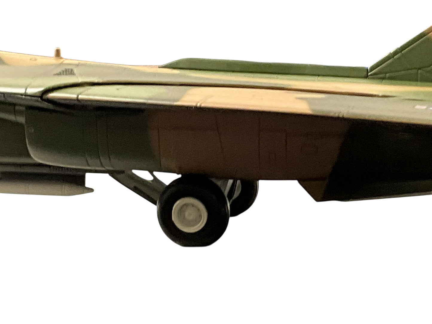 1/72 Hobbymaster (HA3001) General Dynamics F111A Aardvark (AF67-065) "Operation Linebacker" 1972 Takhli RTAFB Thailand, 474 TFW, 429 TFS Black Falcons, U.S.A.F. (Limited Edition of 3500) 2010 Release