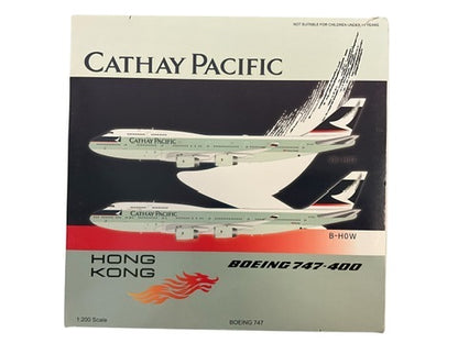 1/200 Blue Box (BBOX-CX-02 / BBOX-CATH-888) Boeing B747-467 (VR-HOT) "1994 Brush Wing Livery" Cathay Pacific (Limited Edition #115 of ONLY 240) 2013 Release