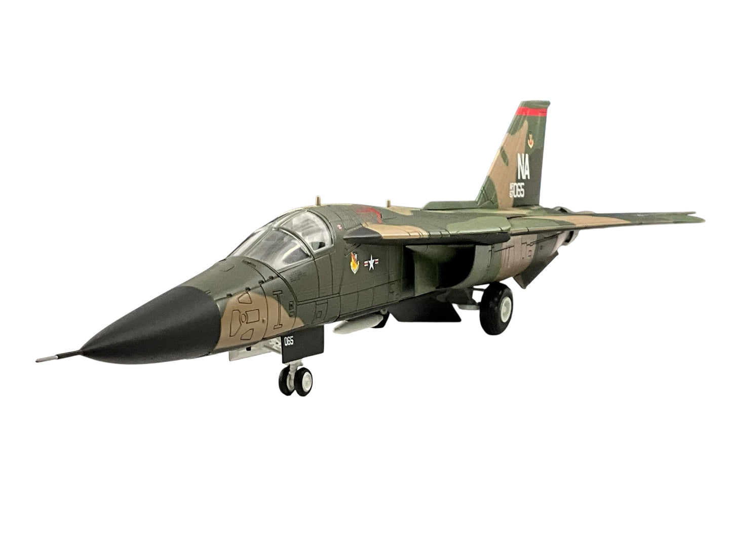 1/72 Hobbymaster (HA3001) General Dynamics F111A Aardvark (AF67-065) "Operation Linebacker" 1972 Takhli RTAFB Thailand, 474 TFW, 429 TFS Black Falcons, U.S.A.F. (Limited Edition of 3500) 2010 Release