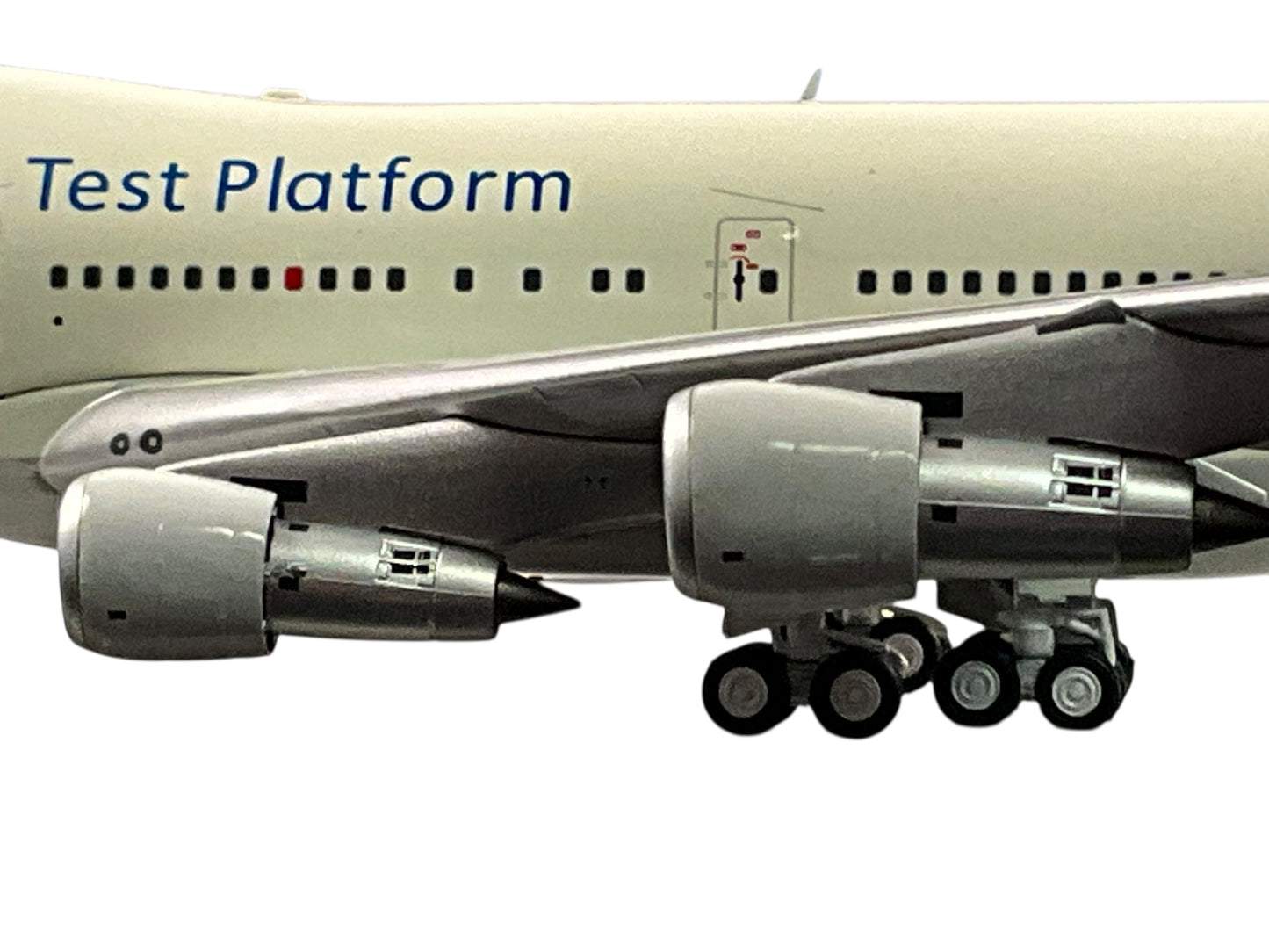 1/200 Inflight200 (IF742GE01) Boeing B742-121 (N747GE) "GE Propulsion Test Platform" General Electric (Limited Edition)