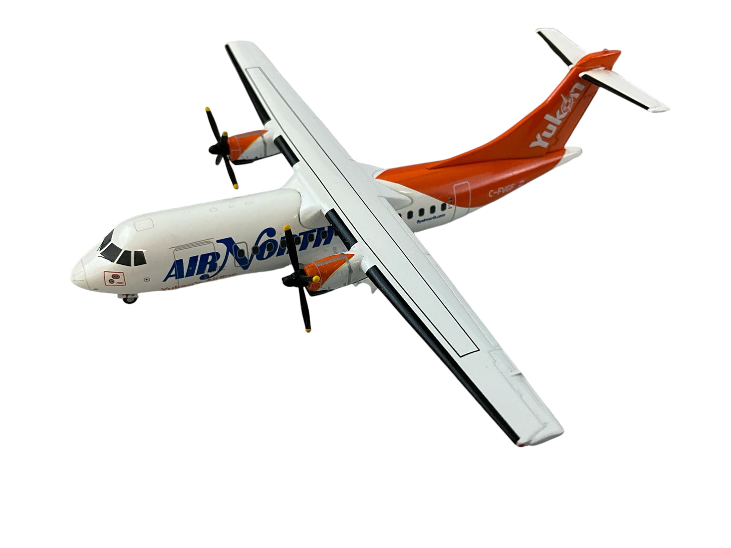 1/200 Gemini200 (G2ANT595) ATR42-300  (C-FVGF) "Yukon's Airline" Air North (Limioted Edition)