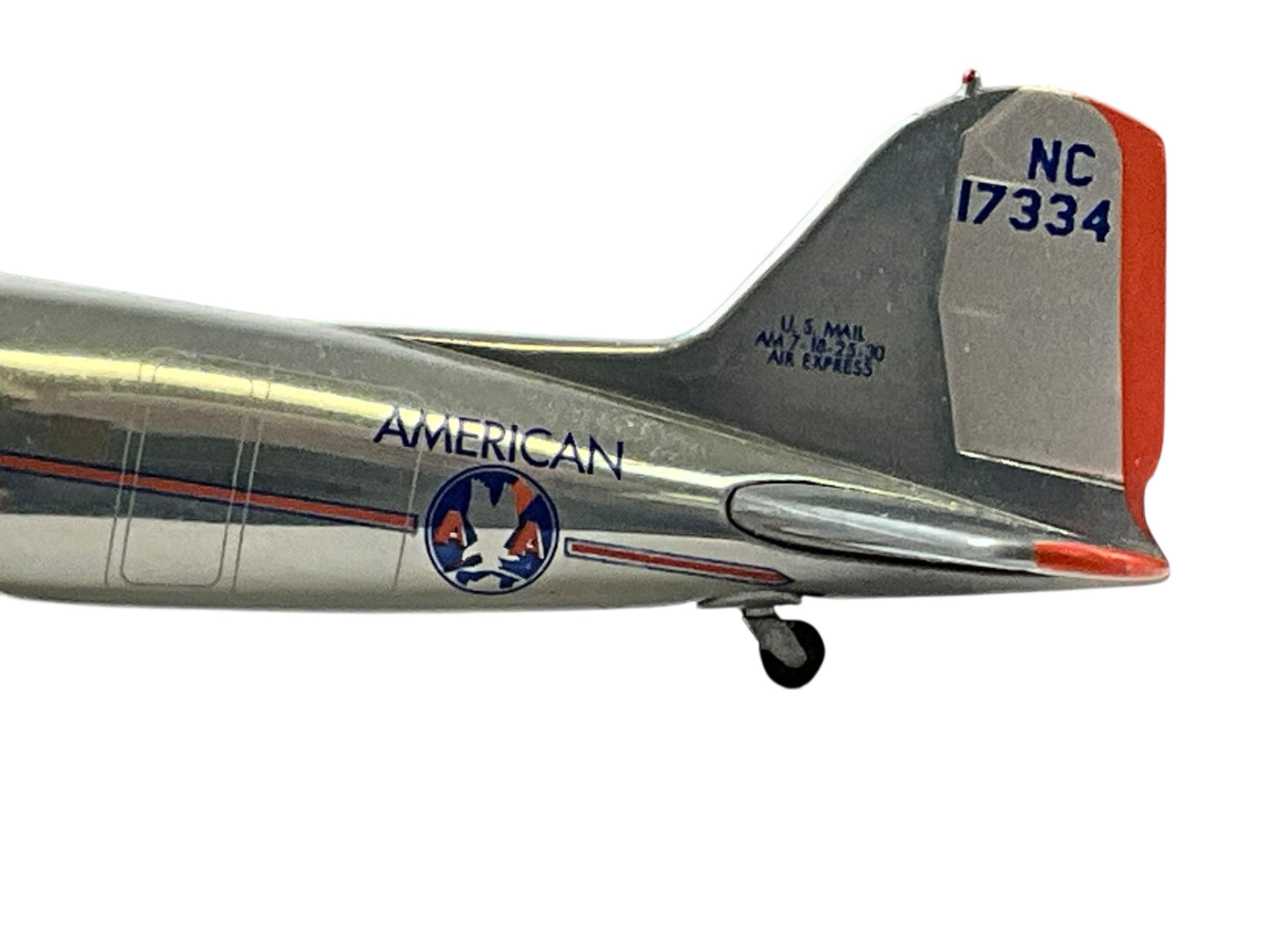 1/200 Hogan (9659) Douglas DC3 (NC17334) American Airlines (limited Edition)