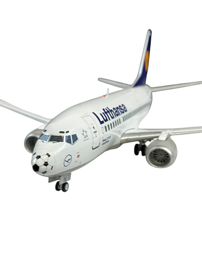 1/200 JC200 (XX2381) Boeing B737-500 (D-ABIN) "Langenhagen"- DLH 6th Livery with Football Nose - Lufthansa (Limited Edition)