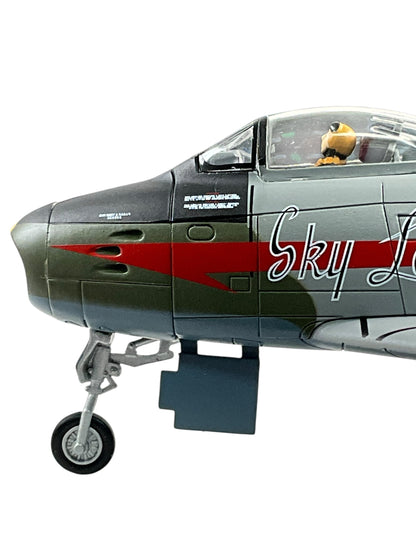 1/72 HobbyMaster (HA4325) North American F-86E (Canadair CL13 Sabre Mk.6) Sabre (23483) "Skylancers" Aerobatic Display Team R.C.A.F. 1956 (Limited Edition)