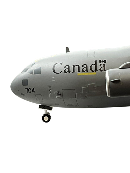 1/200 Gemini200 (G2CAF646) Boeing (C-17A) CC-177 Globemaster-III (17704) - CAF Low Vis Grey Livery - 429 "Buffalo" Sqdn - Canadian Armed Forces (Limited Edition) 2017 Release