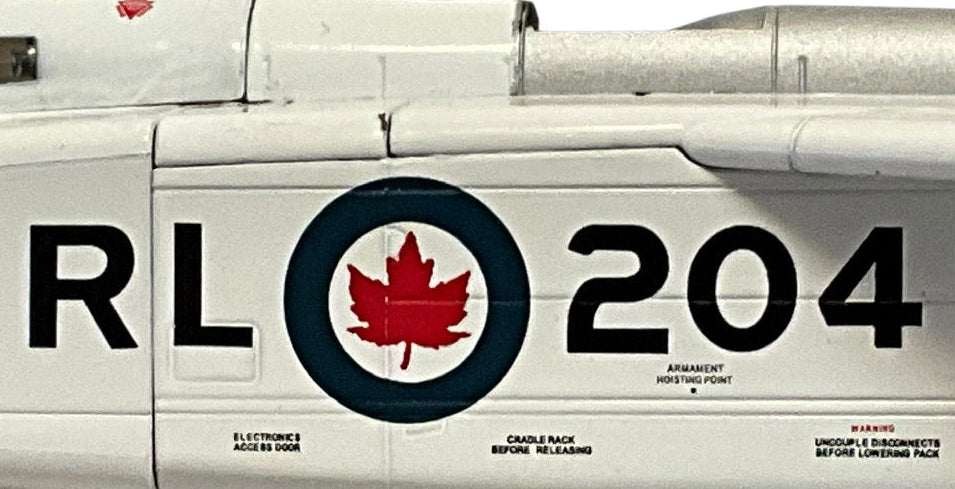 1/72 (HobbyMaster) Canadian Warplane Heritage Museum (CWH005) Avro (Canada) CF105 Arrow (25204) RL204 (Limited Edition of ONLY 1000)