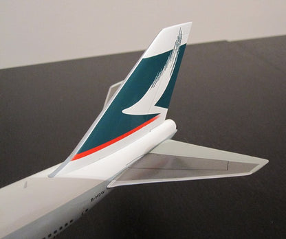 1/200 Blue Box (BB-CATH) Boeing B747-400 (B-HOW) Cathay Pacific (Limited Edition) 2019 Release