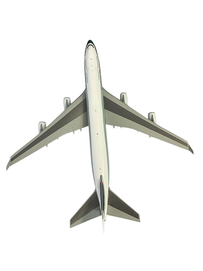 1/200 Blue Box (BBOX-CX-01 / BBOX-CATH-889) Boeing B747-400 (B-HOW)  "Asia's World City - Hong Kong" Cathay Pacific (Limited Edition 200 to 250 units) 2013 Release