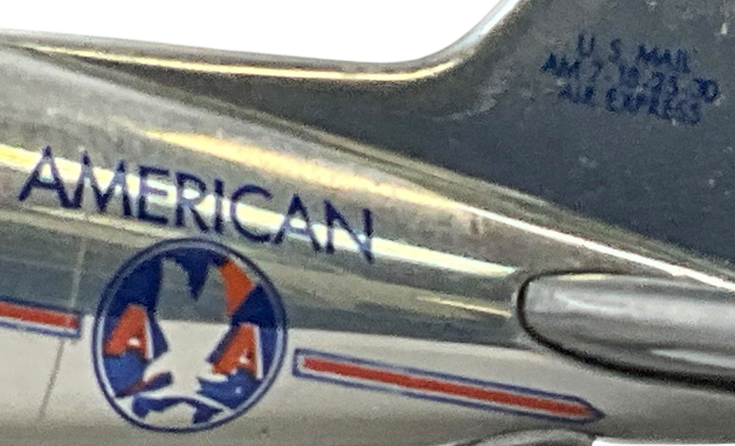 1/200 Hogan (9659) Douglas DC3 (NC17334) American Airlines (limited Edition)