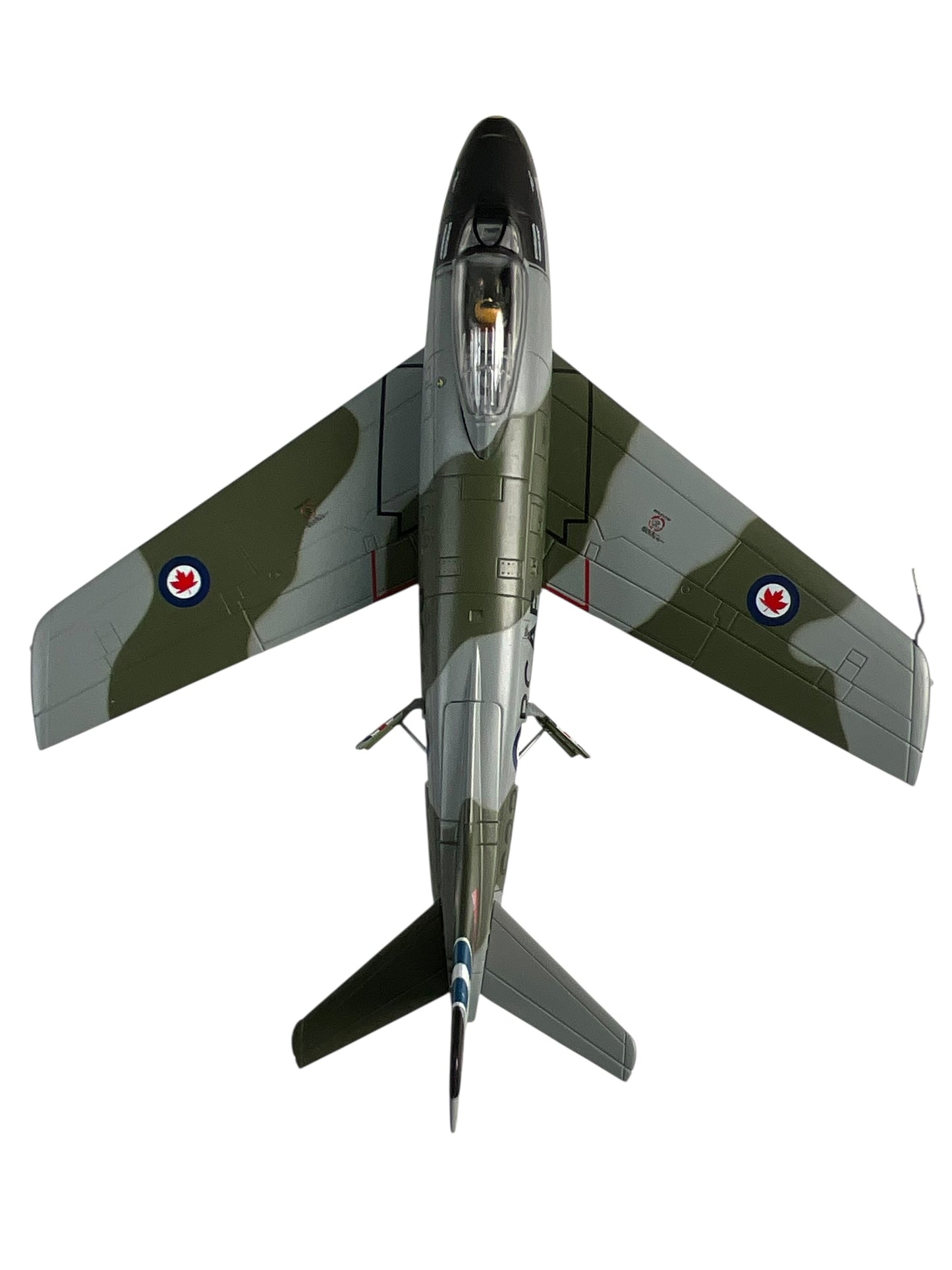 1/72 Hobbymaster (HA4326) North American F86E Sabre (Canadair CL13 Mk.6) [234622] 430 "Silver Falcon" Sqdn R.C.A.F. 1950's (Limited Edition)