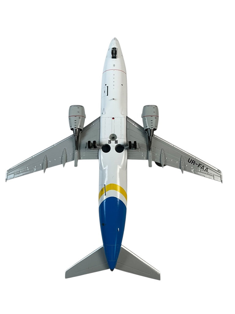 1/200 JC Wings (XX2692) B737-300F (UR-FAA) UIA "Cargo" - Ukraine International Airlines (Limited Edition)