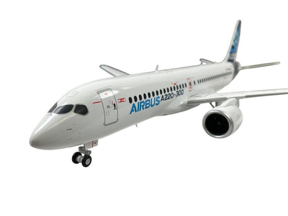 1/200 Herpa (559515) Airbus A220-300 (C-FFDO) "Airbus House Livery" Airbus (Limited Edition)