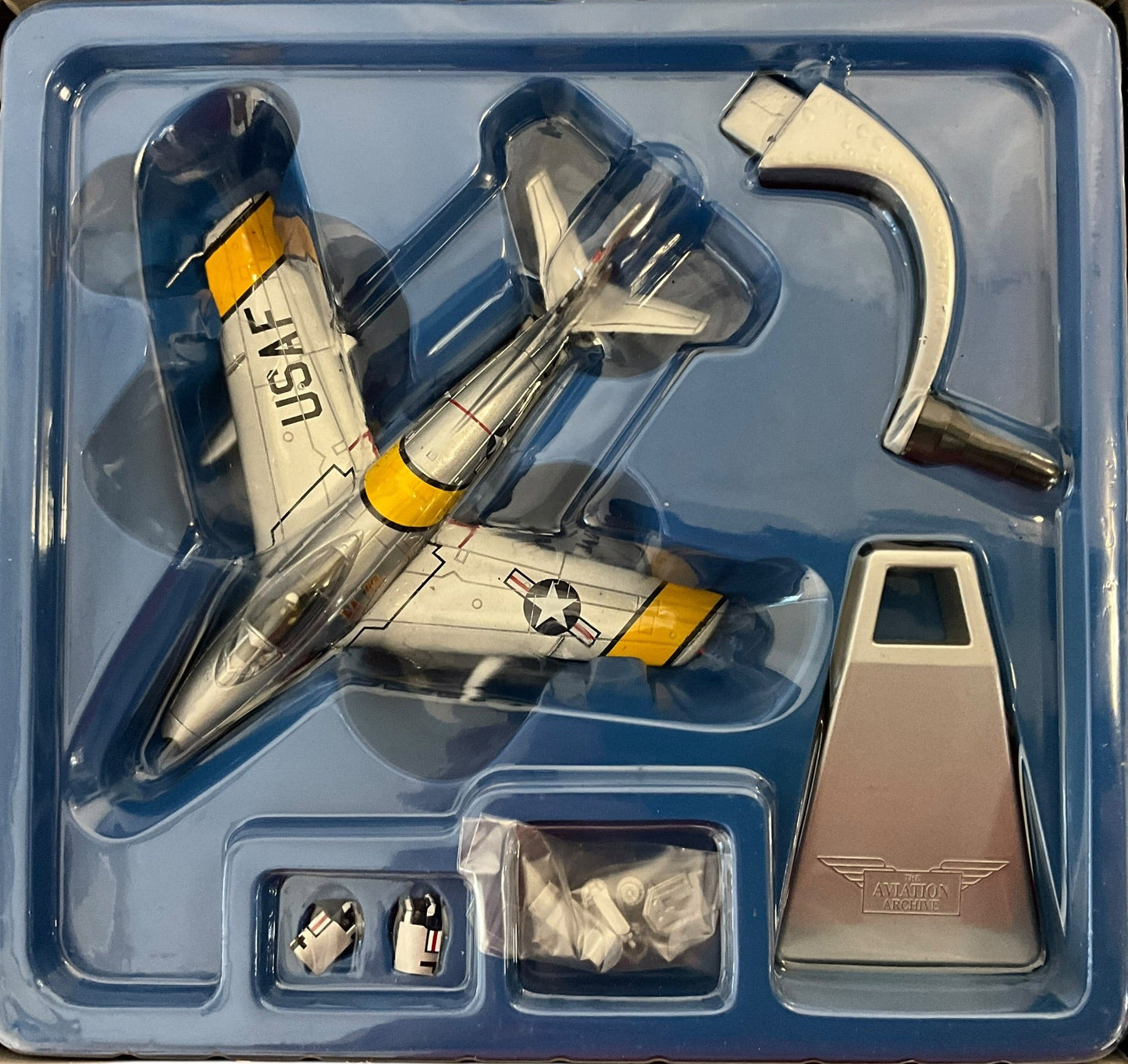 1/72 Corgi (AA35801) North American F86F Sabre (FU-584 c/n 24584) "MiG Mad Marine" "Lyn Anne I & Dave" flown by Maj. John Glenn, U.S.M.C. (3  Kills) South Korea 1951, 25th FS, 51st FW, U.S.A.F. (Limited Edition)
