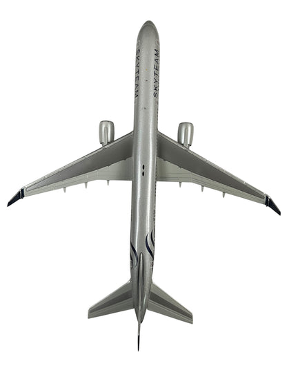 1/200 Gemini200 (G2DAL166) Boeing B757-200 (N717TW) "SKYTEAM" Livery  Delta Airlines (Limited Edition) 2010 Release