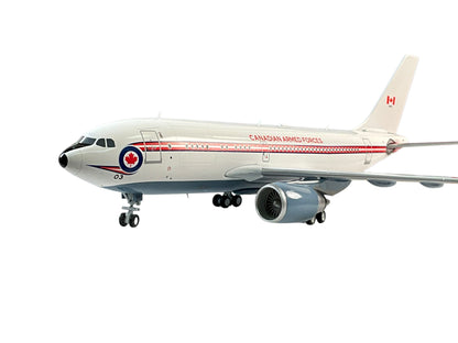 1/200 Gemini200 (G2CAF862) Airbus (A310-304) CC150 Polaris (150003) Hi-Vis White with Modified Lightning Bolt LIvery 437(T) "Husky" Sqdn, Canadian Armed Forces (Limited Edition) 2020 Release