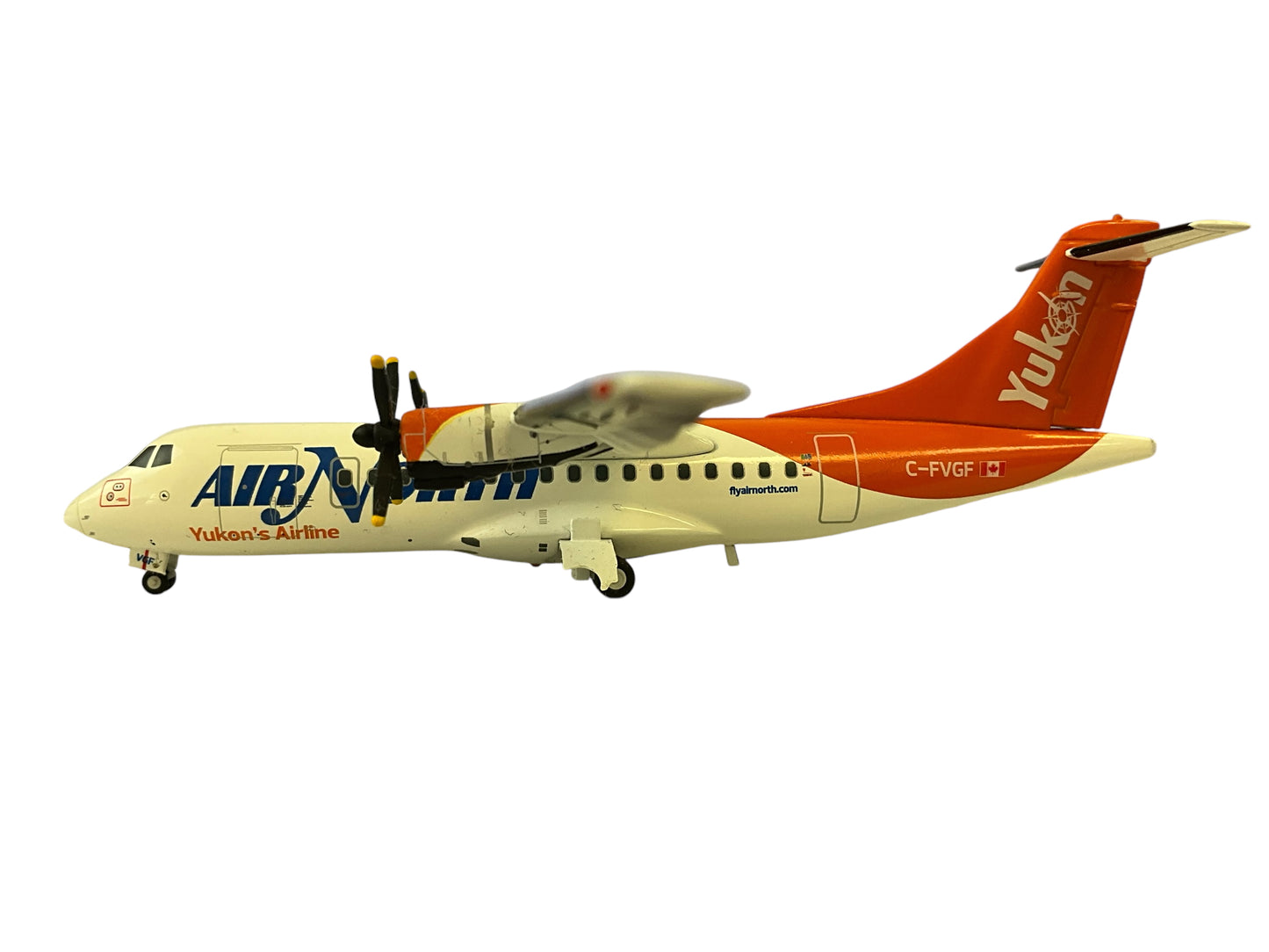 1/200 Gemini200 (G2ANT595) ATR42-300  (C-FVGF) "Yukon's Airline" Air North (Limioted Edition)