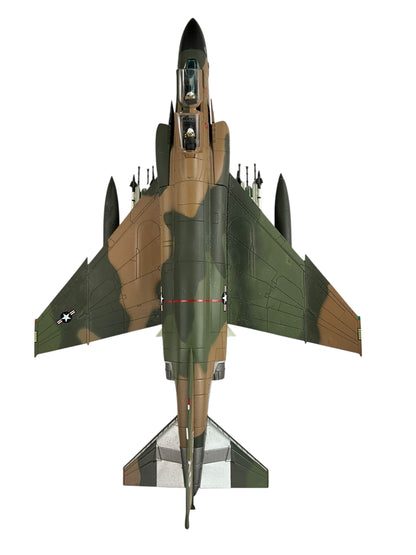 1/72 Hobbymaster (HA1901) MacDonnell Douglas F4D Phantom II flown by 1/72 Hobbymaster (HA1901) MacDonnell Douglas F4D Phantom II (66-7463) flown by Richard S. Ritchie Udorn RTAFB, Thailand 1972, 555th TFS, 432nd TRW, U.S.A.F. (Limited Edition Only 2204)