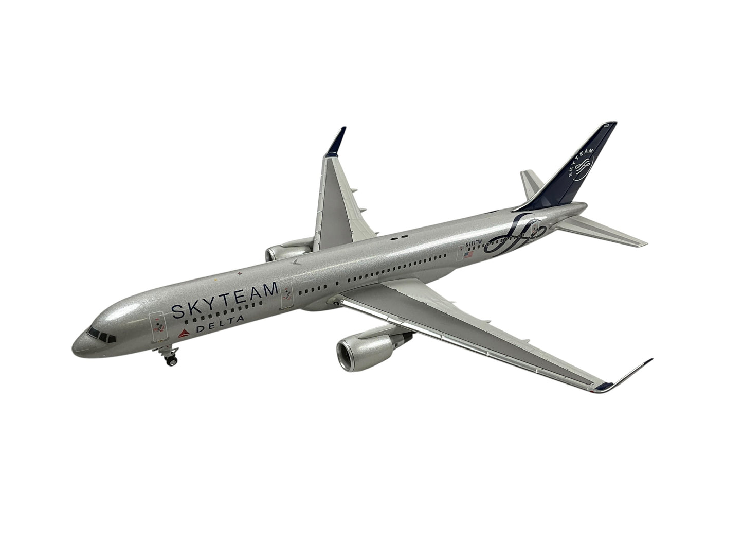 1/200 Gemini200 (G2DAL166) Boeing B757-200 (N717TW) "SKYTEAM" Livery  Delta Airlines (Limited Edition) 2010 Release