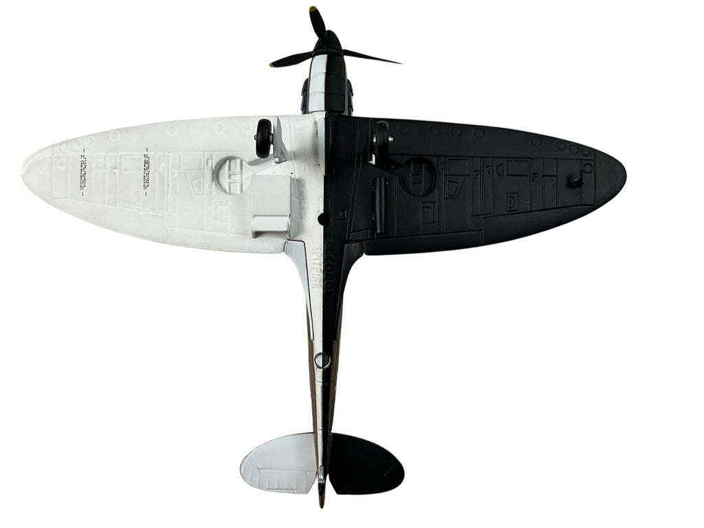 1/72 Corgi (49001) Supermarine Spitfire Mk.1 (K9953/ZP-A) flown by Flt/Lt Adolf Milan "First Skirmish of Battle of Britain" 74 Sqdn R.A.F. (Limited Edition) 2000 Release