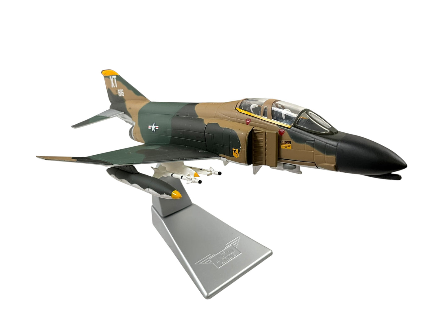 1/72 Corgi (AA33204) McDonnell Douglas F4C Phantom II ( #40-816  c/n) "Annette" flown by General Buck Shuler Jr. & Major Bill Reed, Cam Ranh Bay AB, South Vietnam 1968-69, 558th TFS, 12th TFW U.S.A.F. (Limited Edition of 5000)