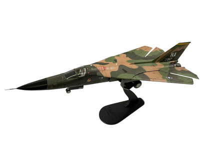 1/72 Hobbymaster (HA3025) General Dynamics F111 Aardvark (67-0067) Thailand, 1970, 474th TFW, 429th TFS, USAF (Limited Edition of Only 800)