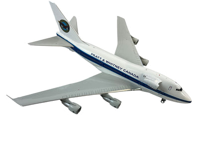 1/200 JC Wings (JCXX20286) Boeing B747SP (C-GTFF) P)ratt & Whitney Canada Engine Test Aircraft (Limited Edition)