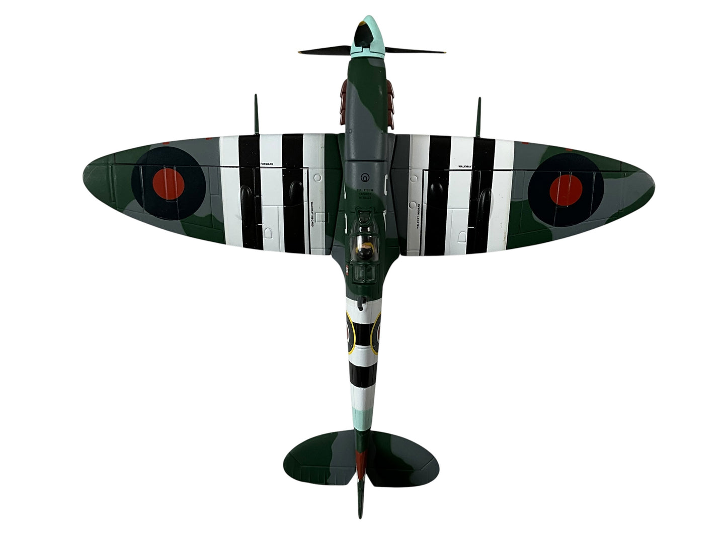 1/72 Corgi (AA31906) Supermarine Spitfire MK.VB (4Q) "D-Day 60th Anniversary" Normandy June 1944, VCS-7 (Cruiser Scouting Sqdn) U.S. Navy (Limited Edition #6147 of Only 7100) 2004 Release